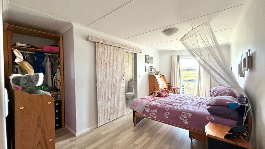 4 Bedroom Property for Sale in Bettys Bay Western Cape